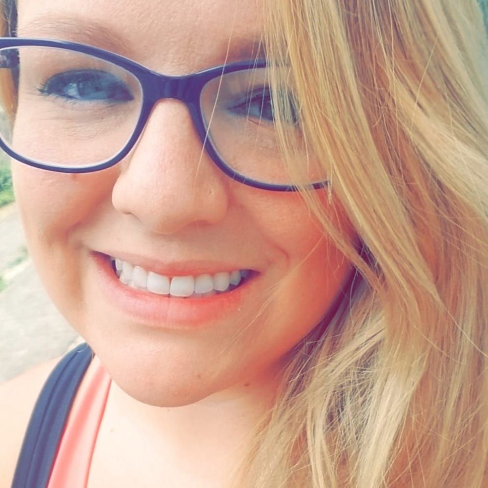 Meet your Posher, Lydia